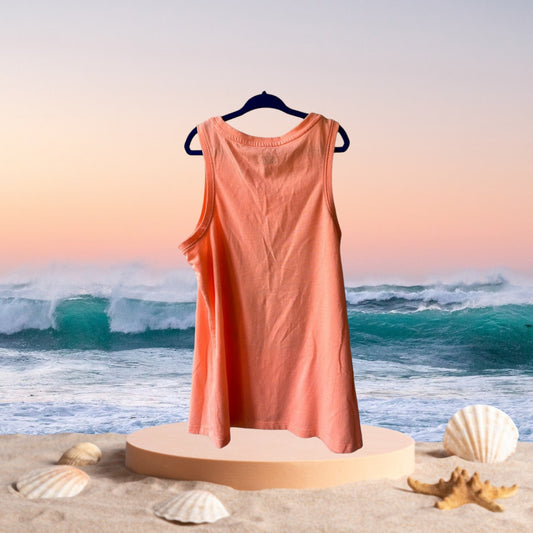 Enjoy the summer in this Circo surf and sun graphic tee