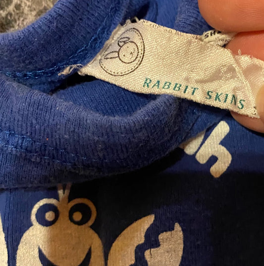 With this Rabbit Skins Cotton Onesie, you'll have a stylish and comfortable option for your toddler