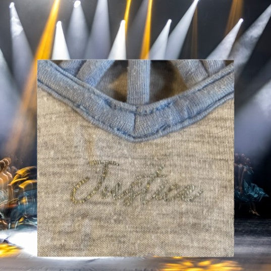 The Justice Glitter Dancer Graphic Tee is perfect for any young girl looking to add some extra sparkle to her wardrobe