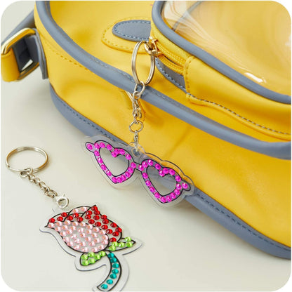 Create sparkling crafts with the Dan&Darci Gem Art Kit!