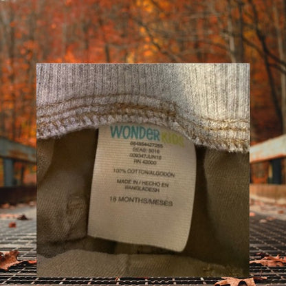 Dress your little one in comfort and style with these pull up cargo pants