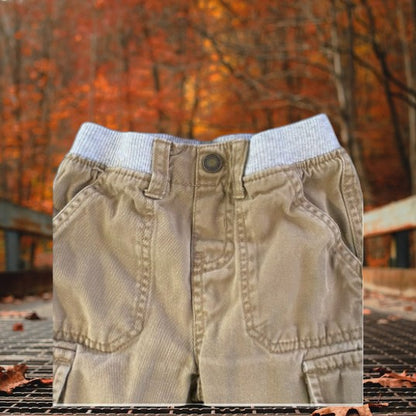 Dress your little one in comfort and style with these pull up cargo pants
