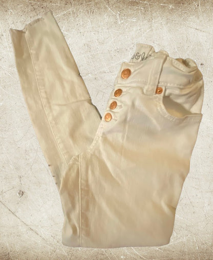 Boost your little one's style and comfort with our Cat & Jack White skinny jeans