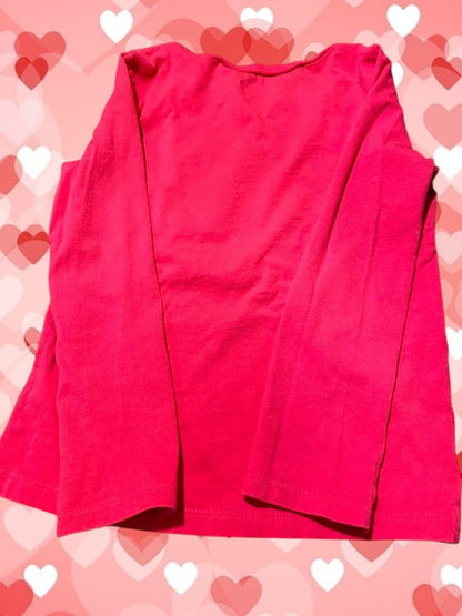 Let your little one sparkle with style in this adorable Oshkosh Originals graphic tee