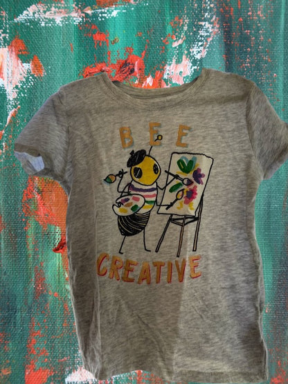 Old Navy little girl's cotton graphic tee has an eye-catching design that is both colorful and cute