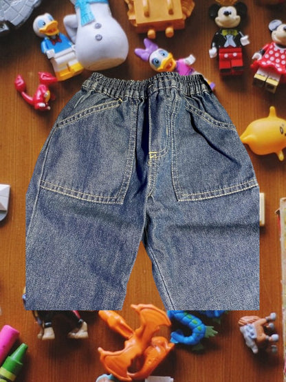 Designed with your toddler in mind, these cotton jean pants are perfect for everyday wear
