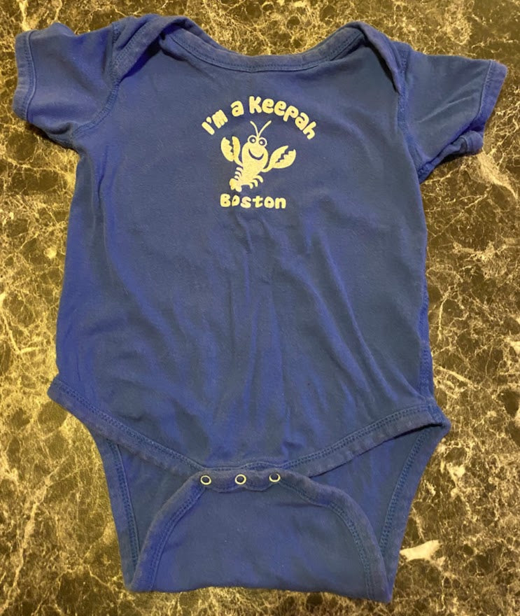 With this Rabbit Skins Cotton Onesie, you'll have a stylish and comfortable option for your toddler