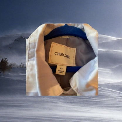 With this stylish and practical Cherokee trench coat, your little one will stay fashion-forward