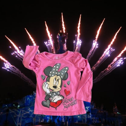 Celebrate your little one’s love for Disney with the “How Sweet” Minnie Cotton Glitter Graphic Tee