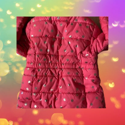 Member’s Mark cozy puffer winter coat features a secure zipper, snap closure and serpa lining